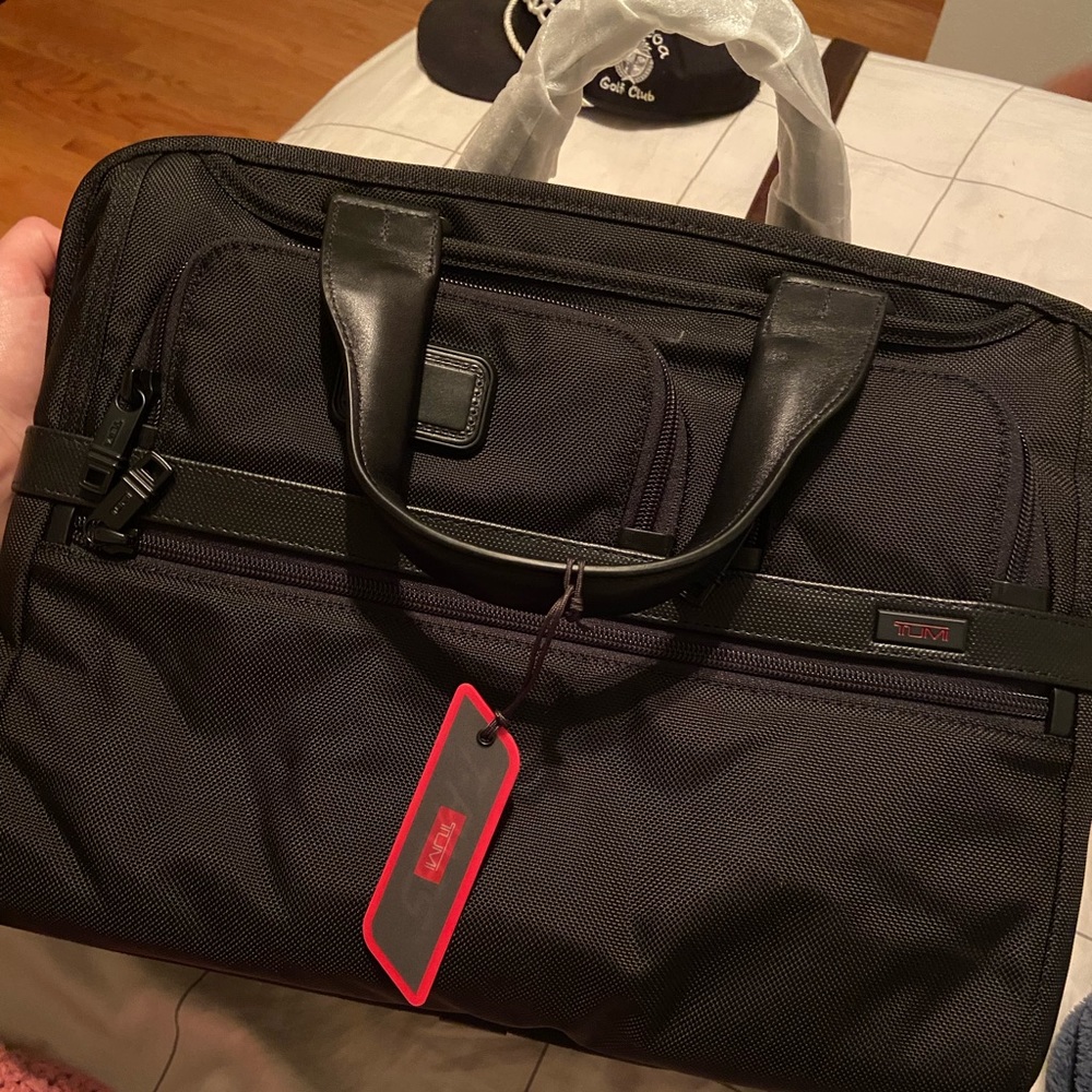 TUMI t-pass expandable alpha 3 laptop briefcase